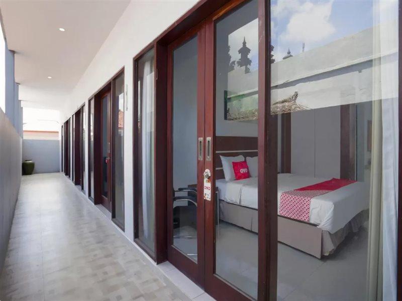 Oyo 3852 Valomia Guest House Денпасар Екстериор снимка