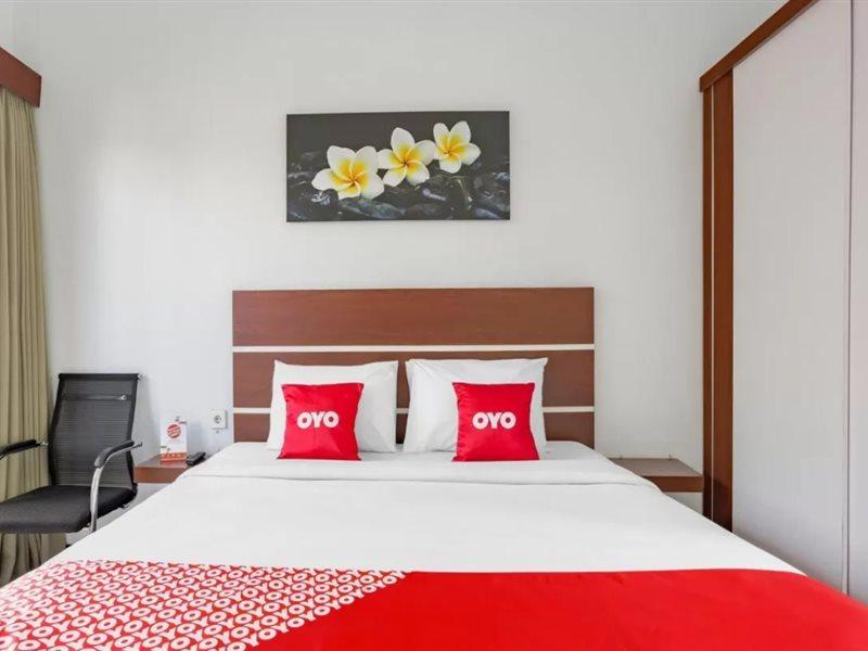 Oyo 3852 Valomia Guest House Денпасар Екстериор снимка